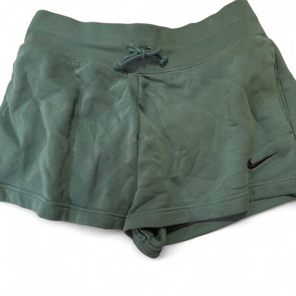 Green nike sweat shorts large - Picture 1 of 4
